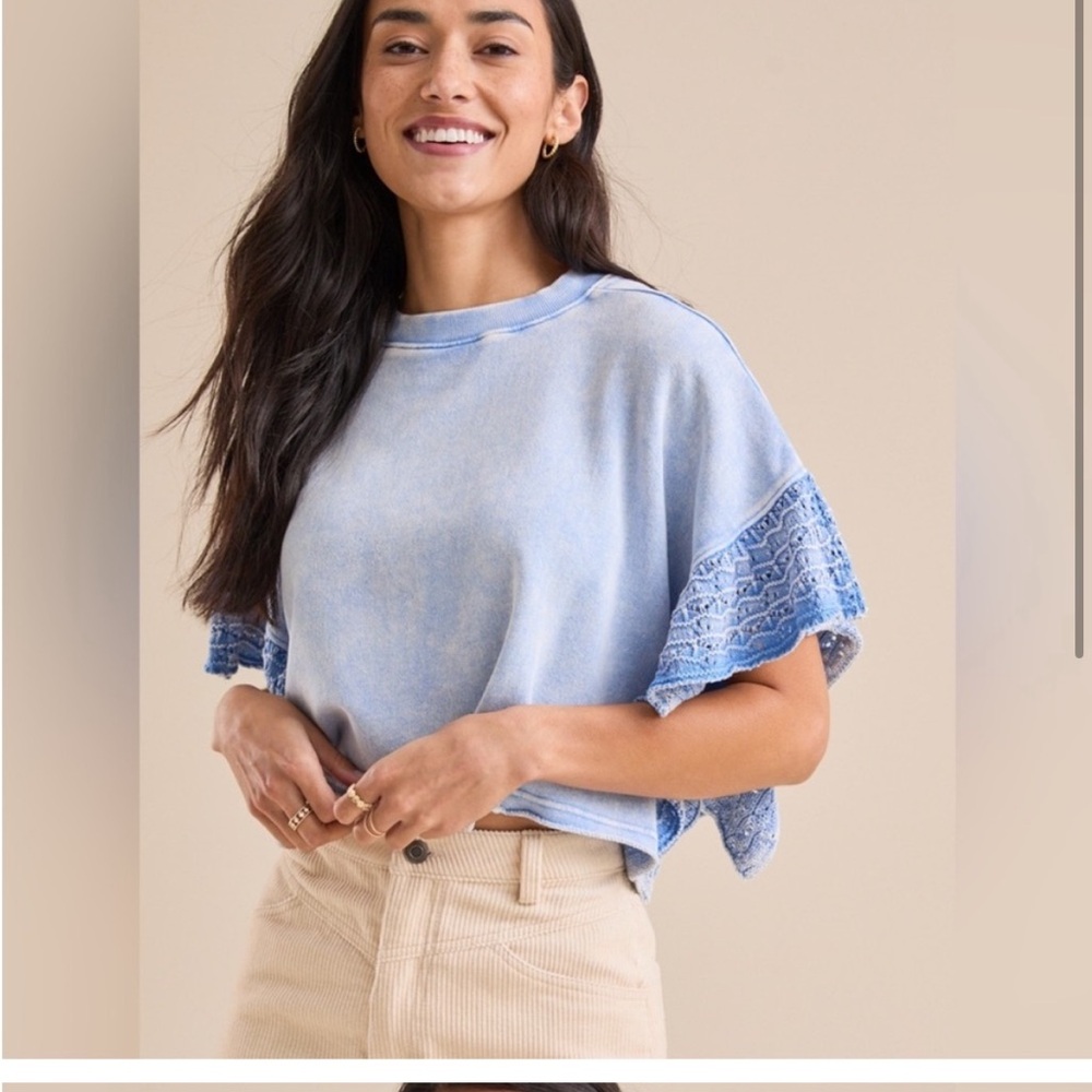 1948. ALTAR’D STATE Kaia Crochet Flutter sleeve top in Blue Sz M NWOT $68